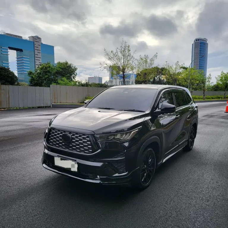 Sewa Innova Zenix Malang