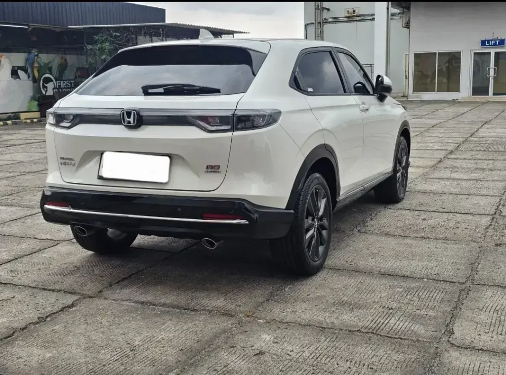 sewa-mobil-honda-hrv-5
